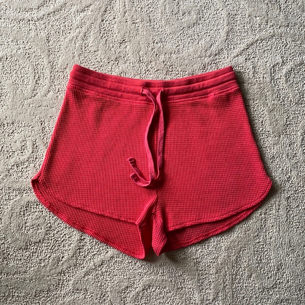 WORN ONCE Tna | Melrose Waffle Short Hibiscus Red - Picture 1 of 15